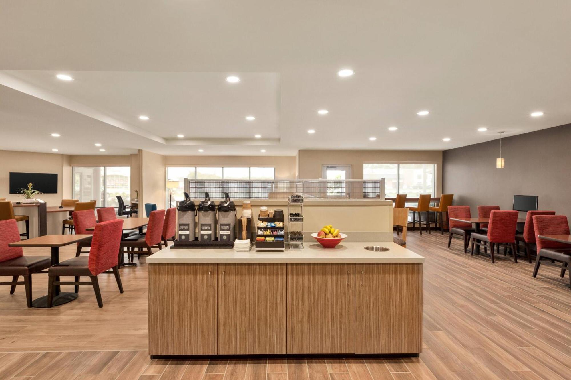 ทาวน์เพลซ สวีท บาย แมริออท ซีดาร์แรพิดส์ แมเรียน Hotel Marion ภายนอก รูปภาพ